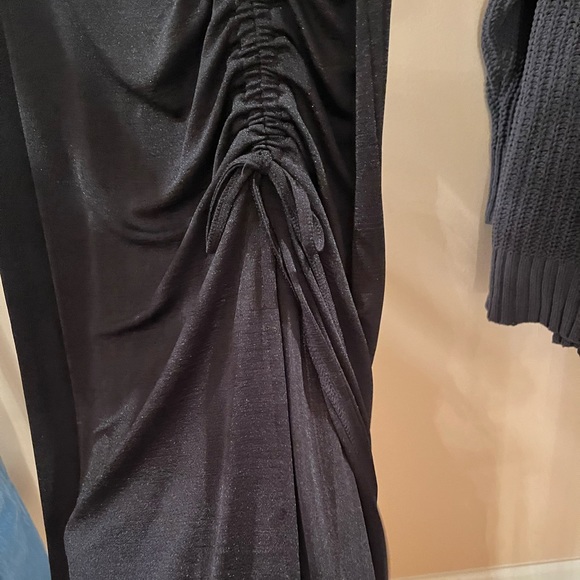 Forever 21 midi slit skirt - Picture 5 of 7